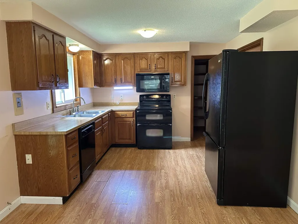 8 Amboy Circle Jaffrey NH 03452