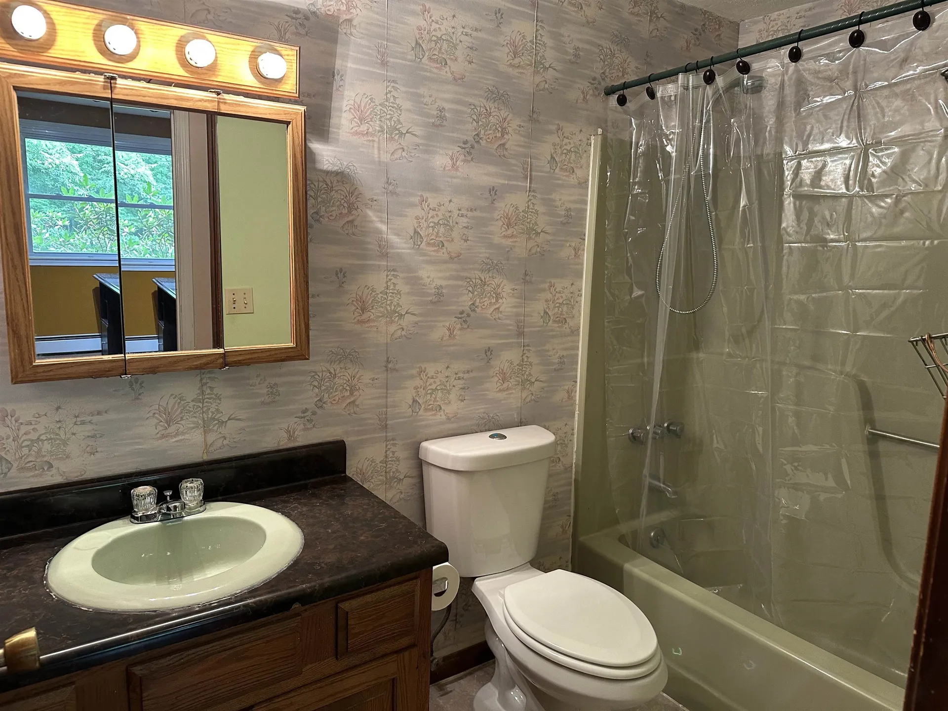 8 Amboy Circle Jaffrey NH 03452