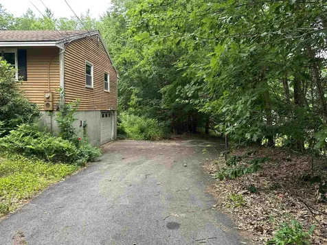 8 Amboy Circle Jaffrey NH 03452