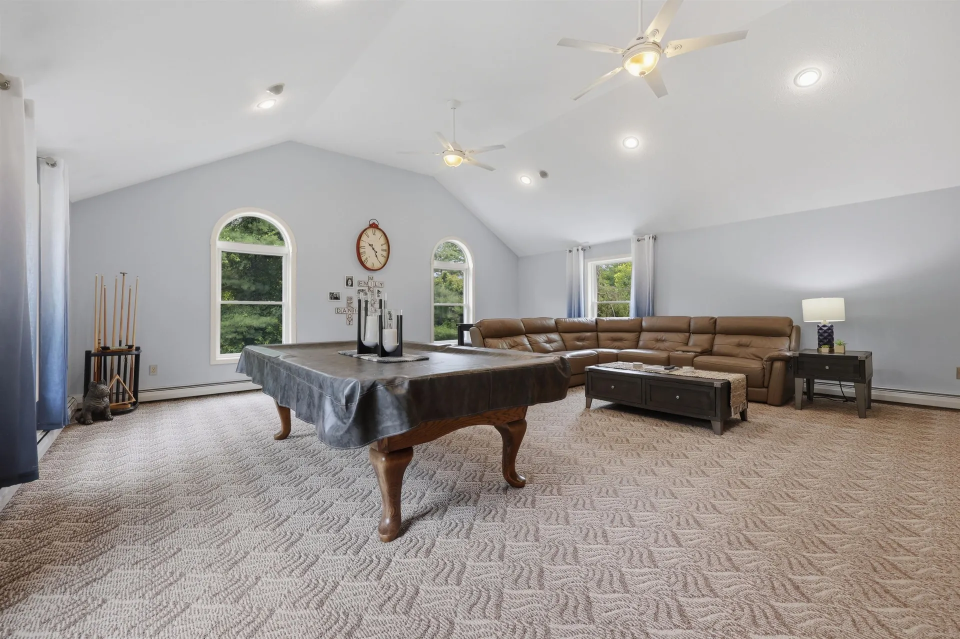 17 Windsor Boulevard Londonderry NH 03053