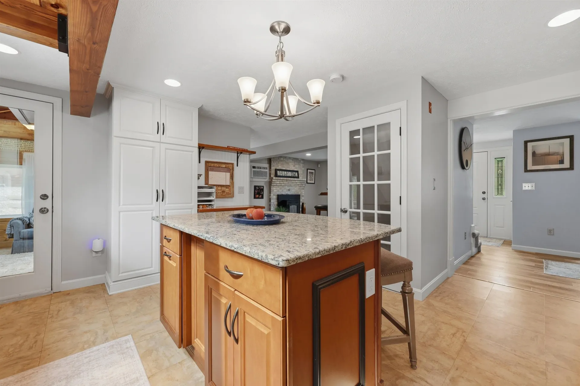 17 Windsor Boulevard Londonderry NH 03053