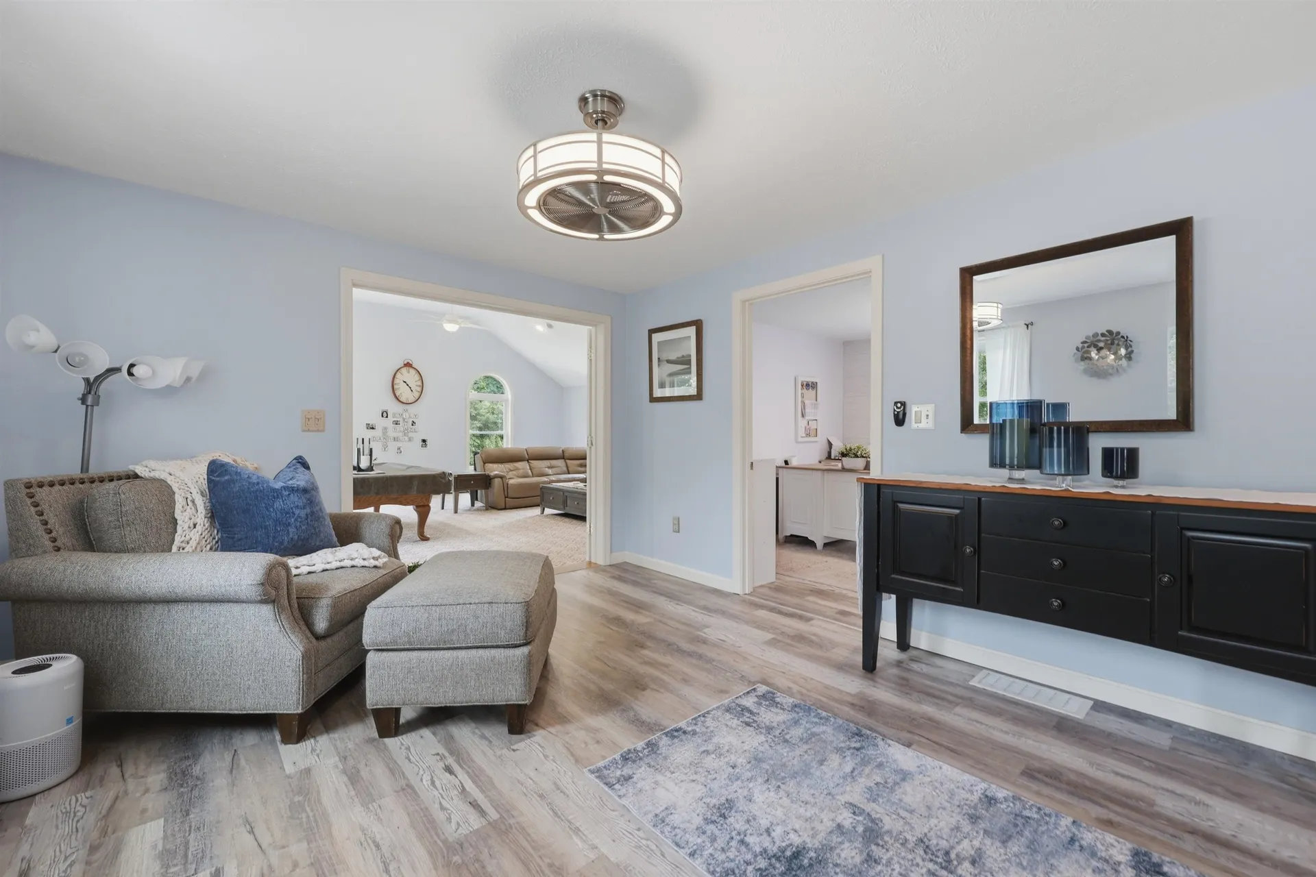 17 Windsor Boulevard Londonderry NH 03053