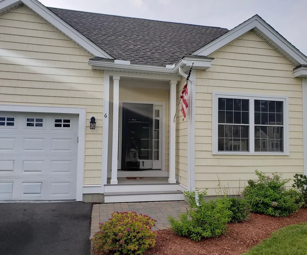 6 Dunstable Circle Merrimack NH 03054