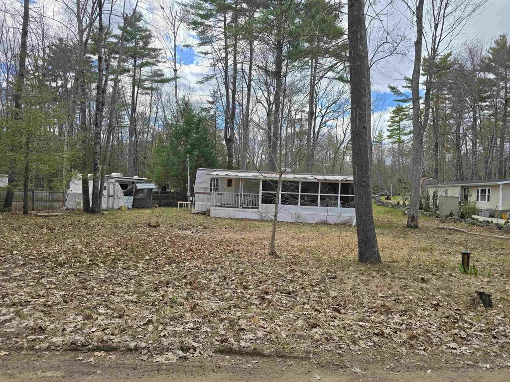 748 Long Shores Drive Barrington NH 03825