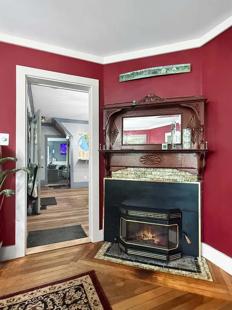 13 Monadnock Street Colebrook NH 03576