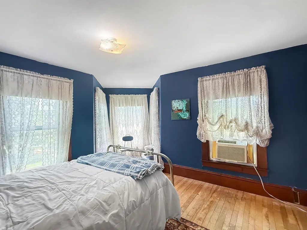 13 Monadnock Street Colebrook NH 03576