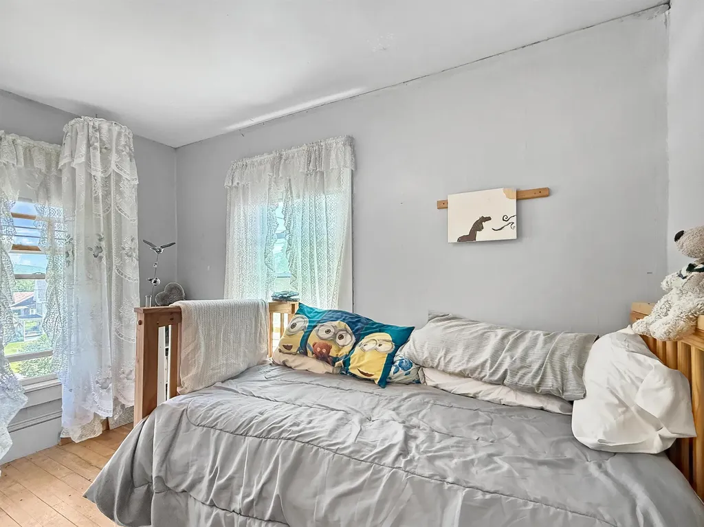 13 Monadnock Street Colebrook NH 03576
