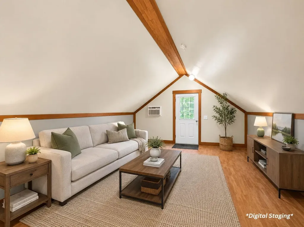 13 Monadnock Street Colebrook NH 03576
