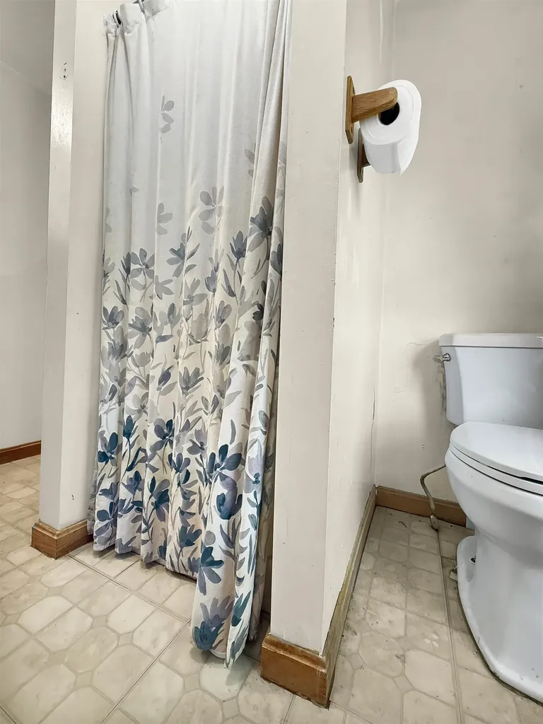 13 Monadnock Street Colebrook NH 03576