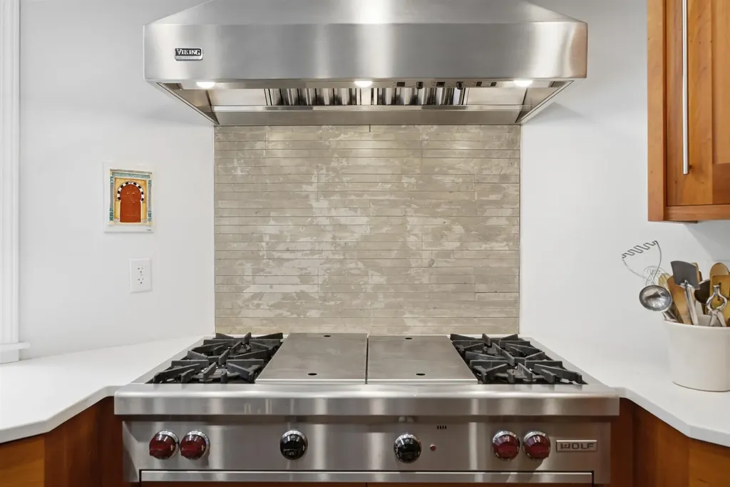 3 Sandstone Drive Nashua NH 03063