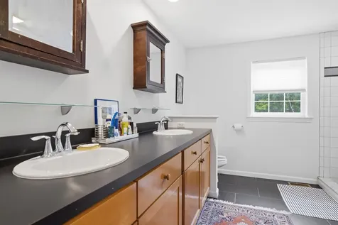 3 Sandstone Drive Nashua NH 03063