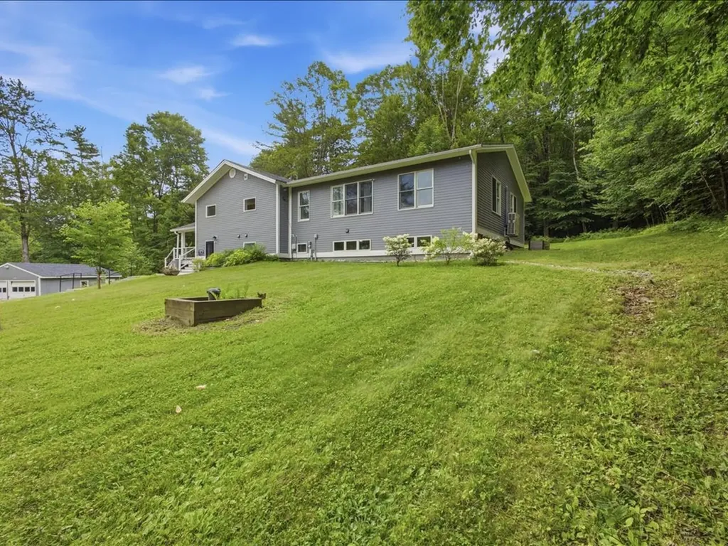 1093 East Hill Road Richmond VT 05477