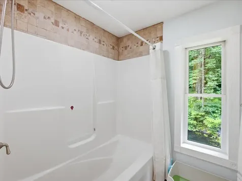 1093 East Hill Road Richmond VT 05477