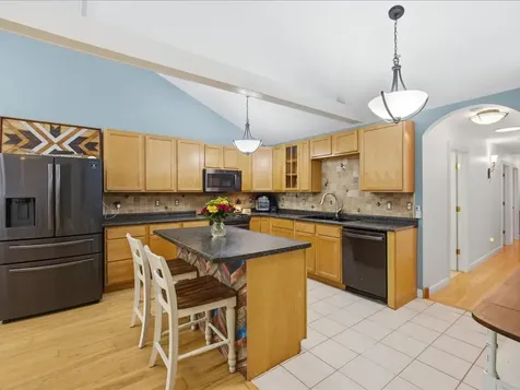 1093 East Hill Road Richmond VT 05477