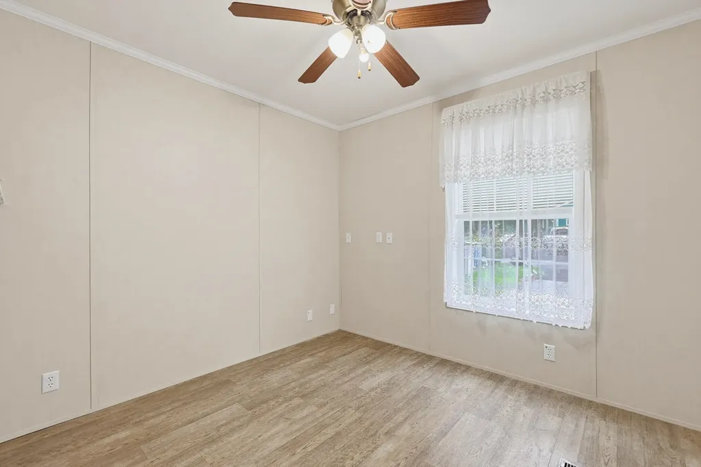 83 Boxwood Lane Raymond NH 03077