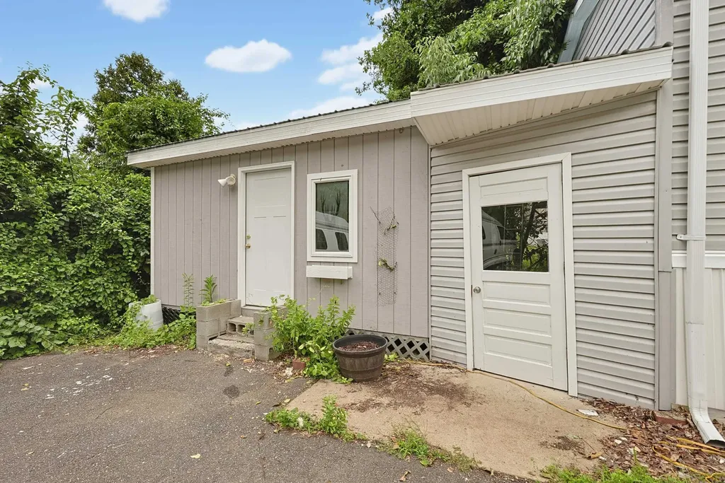83 Boxwood Lane Raymond NH 03077