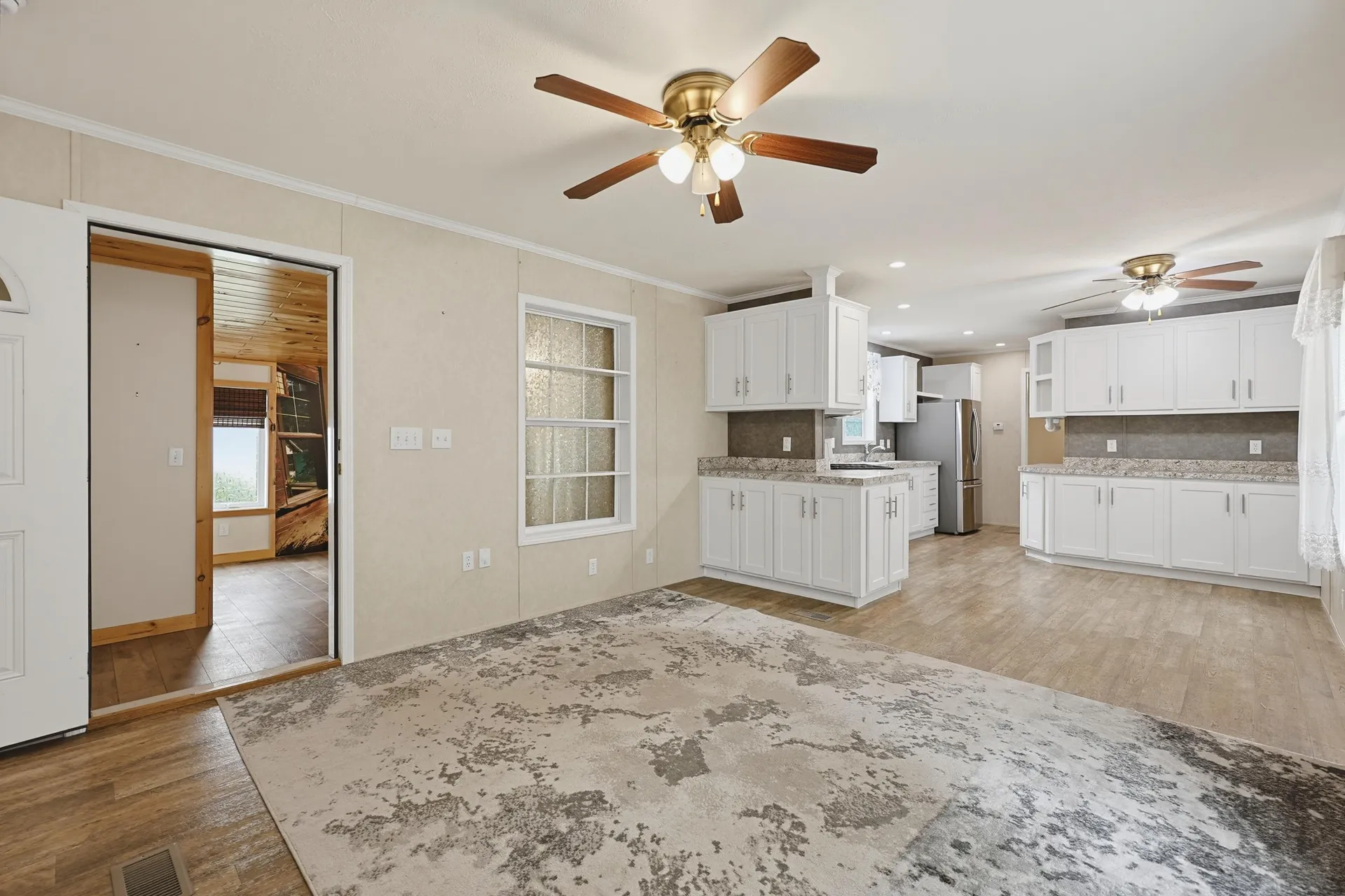 83 Boxwood Lane Raymond NH 03077
