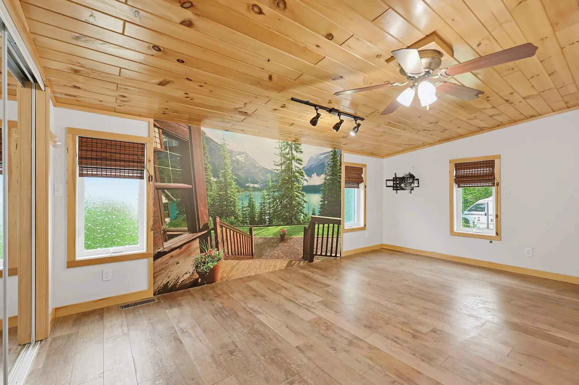 83 Boxwood Lane Raymond NH 03077