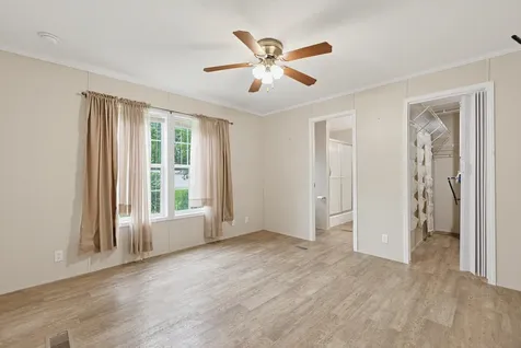 83 Boxwood Lane Raymond NH 03077