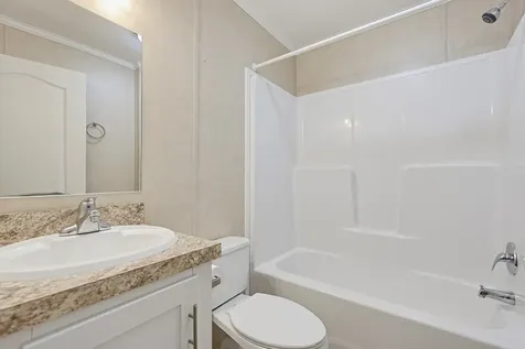 83 Boxwood Lane Raymond NH 03077