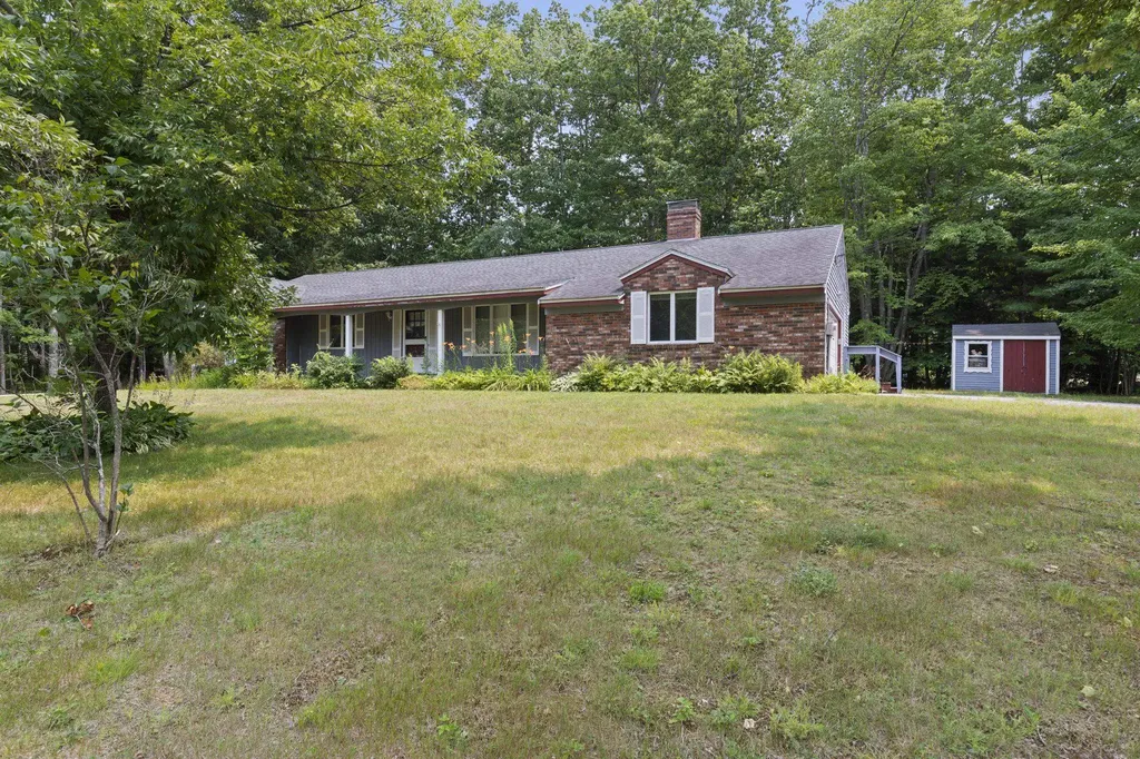 16 Watson Drive Rochester NH 03867