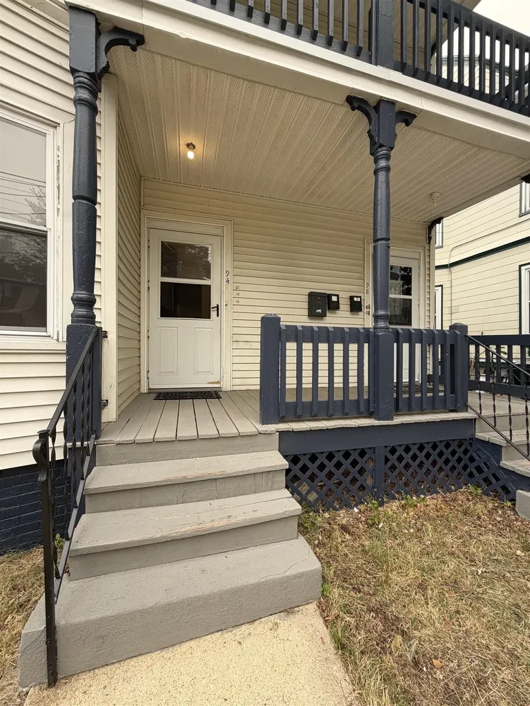 94 Ashland Street Manchester NH 03104