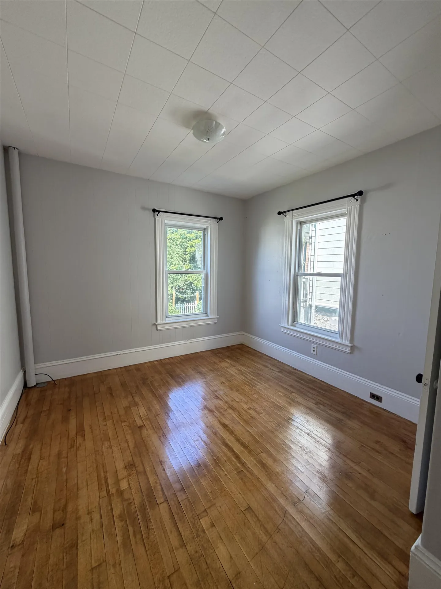 94 Ashland Street Manchester NH 03104