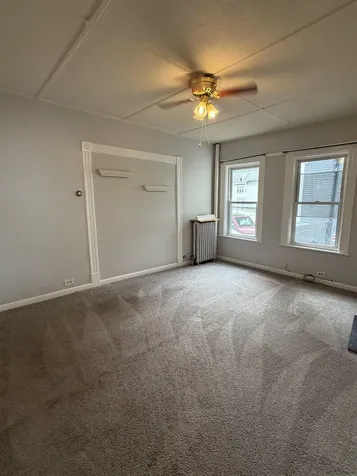 94 Ashland Street Manchester NH 03104