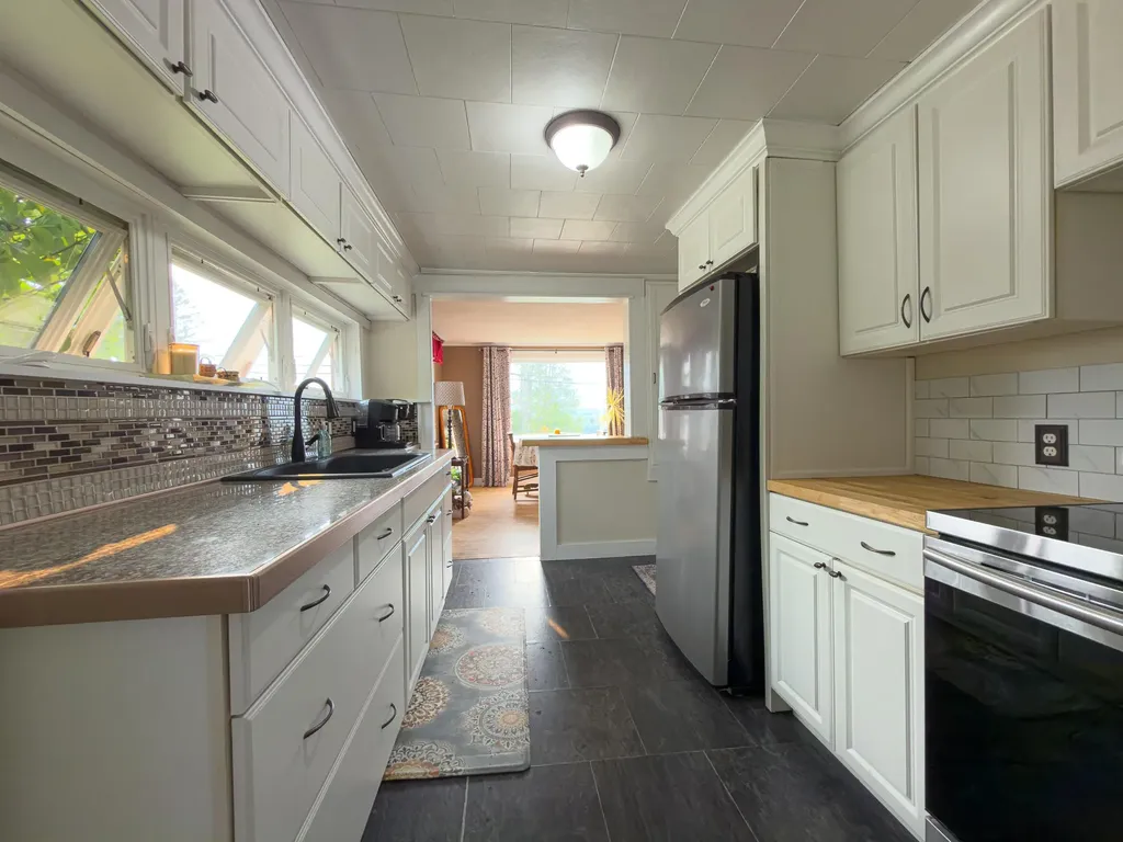 469 Whitefield Road Whitefield NH 03598