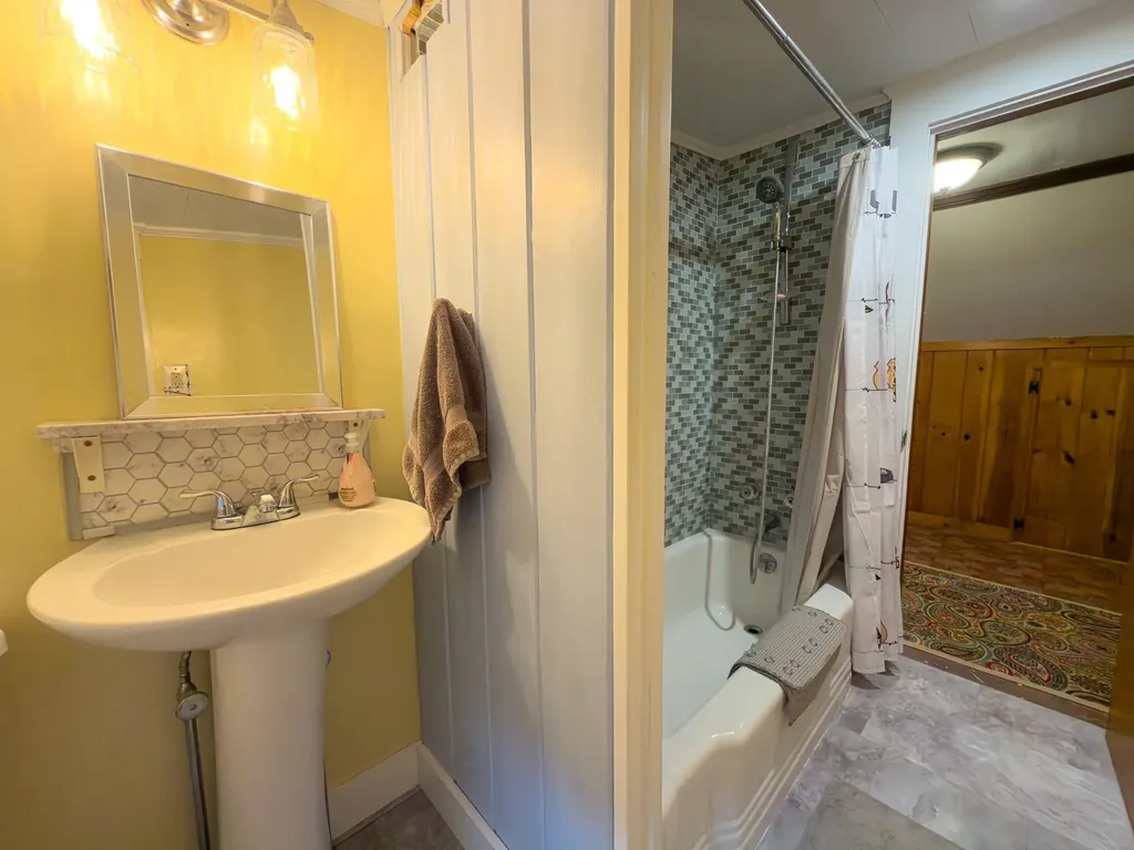 469 Whitefield Road Whitefield NH 03598