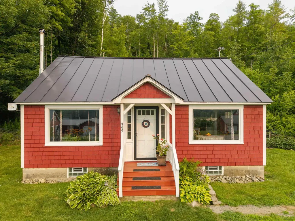 469 Whitefield Road Whitefield NH 03598