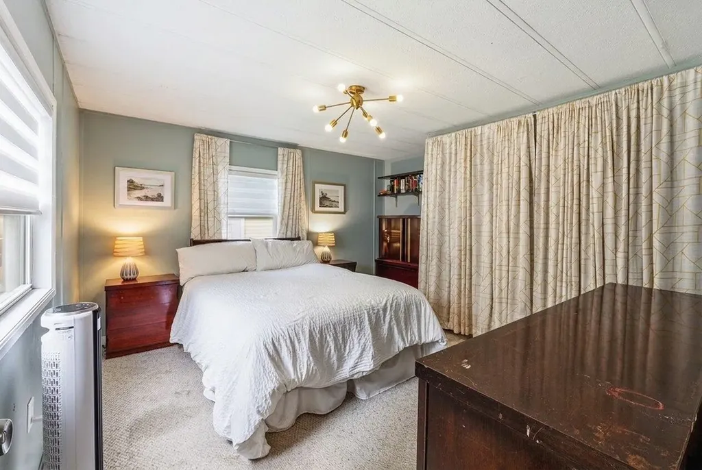 44 Donna Drive Exeter NH 03833