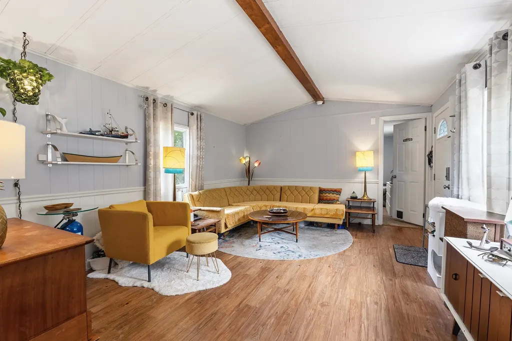 44 Donna Drive Exeter NH 03833