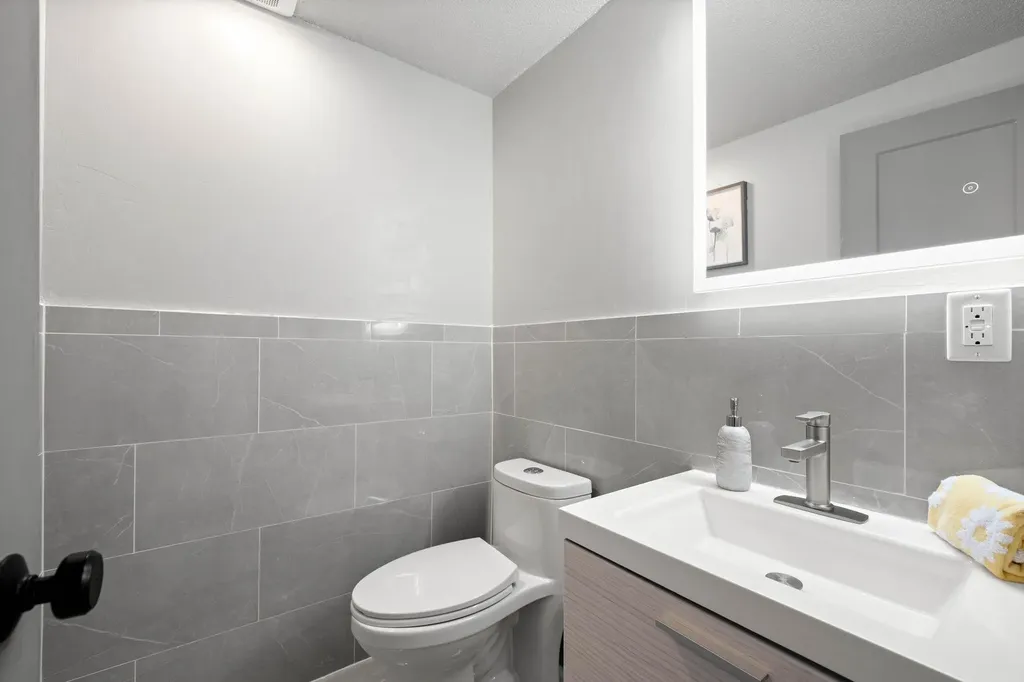 1H Black Oak Drive Nashua NH 03062