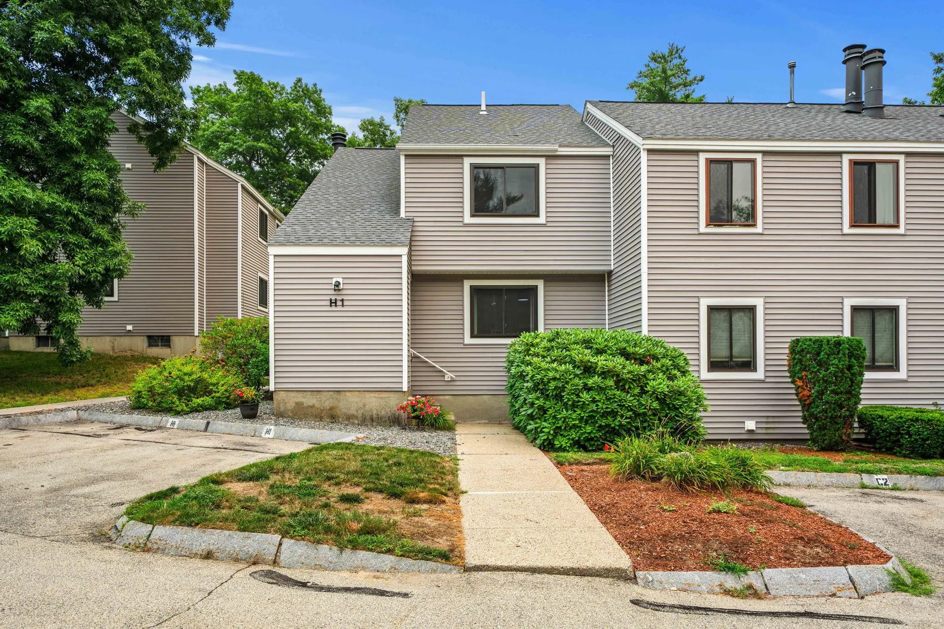 1H Black Oak Drive Nashua NH 03062