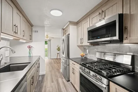 1H Black Oak Drive Nashua NH 03062