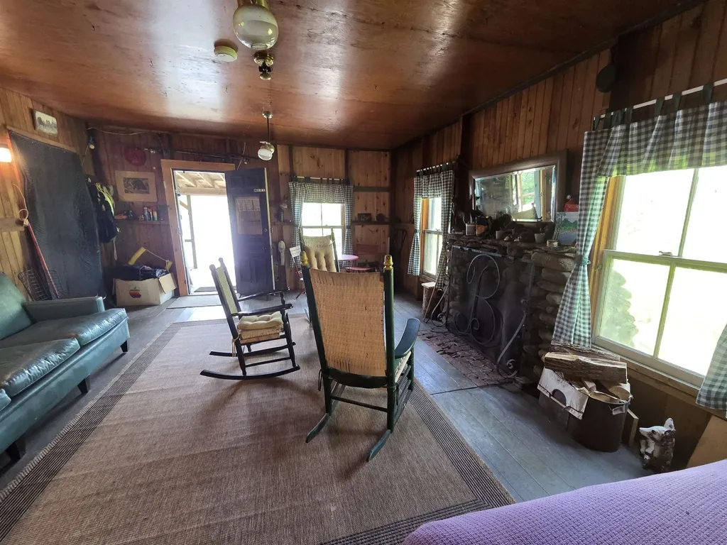 57 Tewksbury Pond Landing Grafton NH 03240