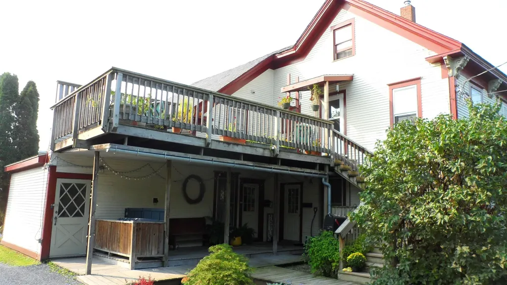 45 Court Street Middlebury VT 05753