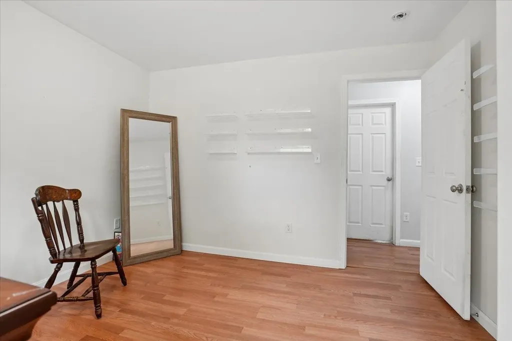 10 Patricia Avenue Raymond NH 03077