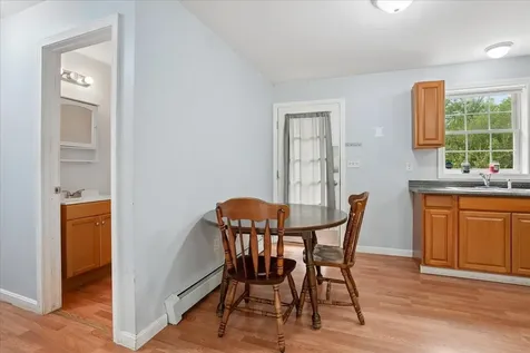 10 Patricia Avenue Raymond NH 03077