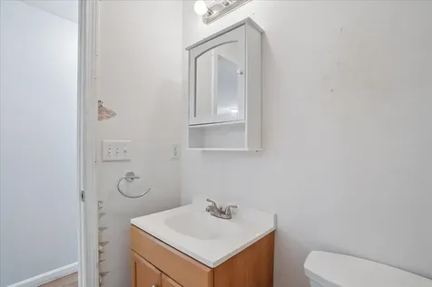 10 Patricia Avenue Raymond NH 03077