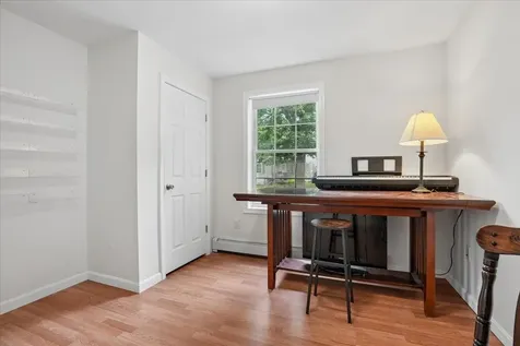 10 Patricia Avenue Raymond NH 03077