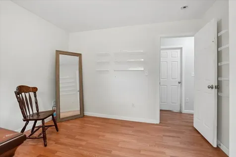 10 Patricia Avenue Raymond NH 03077