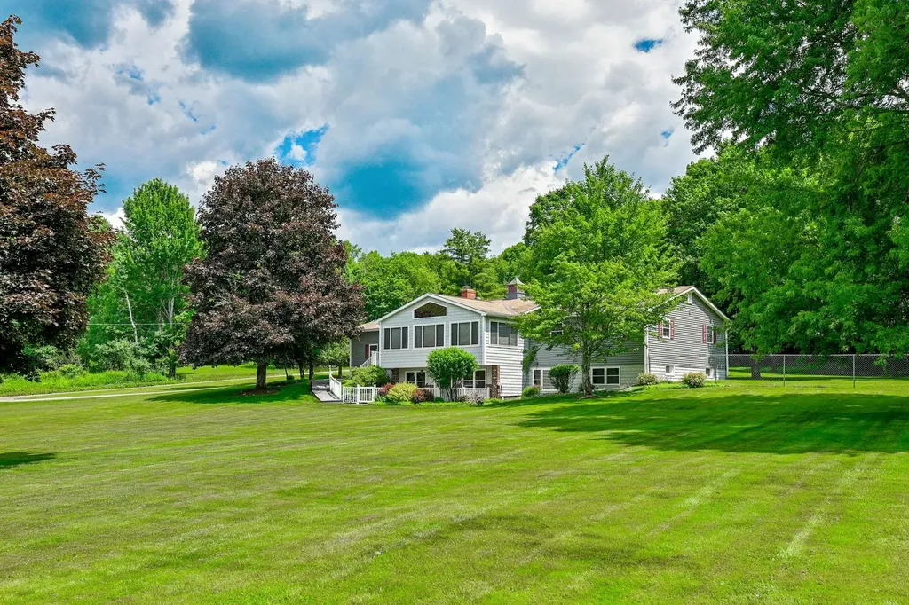 1457 Ridge Hill Drive Derby VT 05829