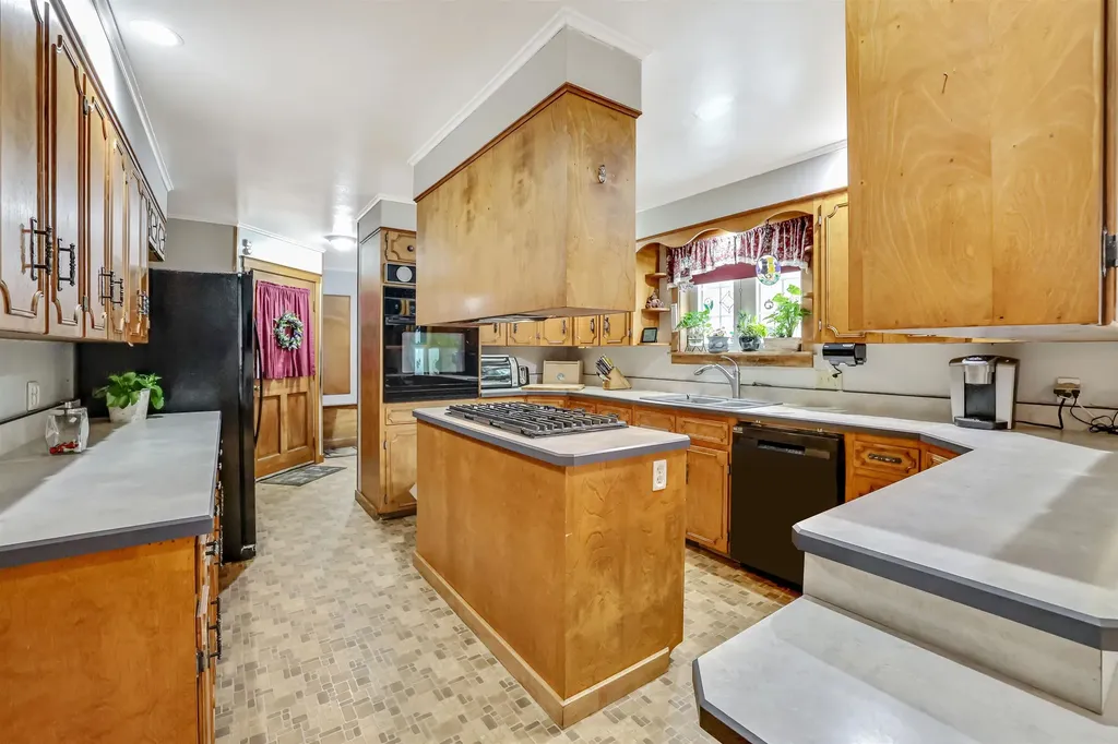 1457 Ridge Hill Drive Derby VT 05829
