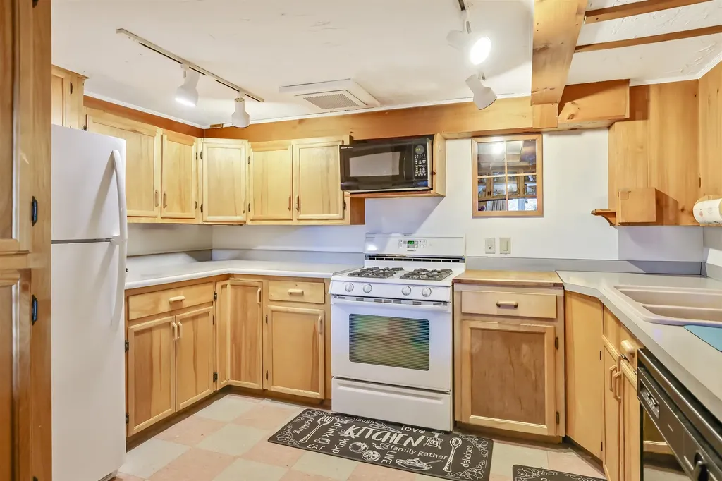 1457 Ridge Hill Drive Derby VT 05829