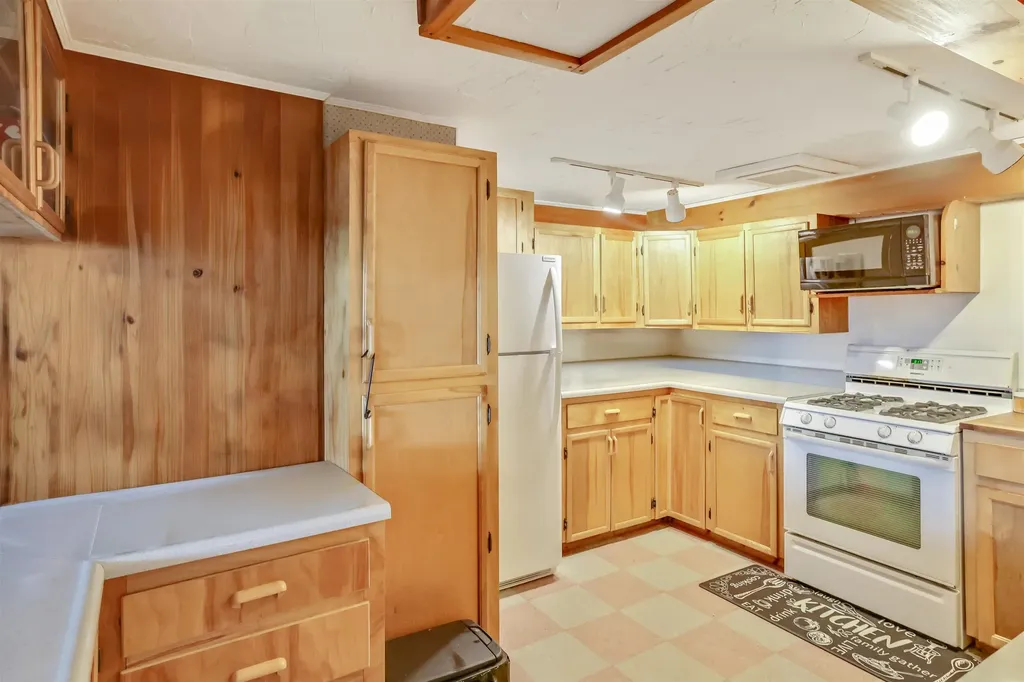 1457 Ridge Hill Drive Derby VT 05829