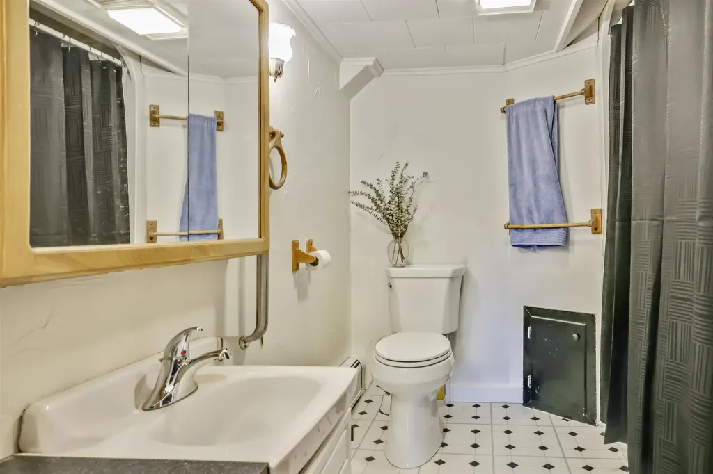 1457 Ridge Hill Drive Derby VT 05829