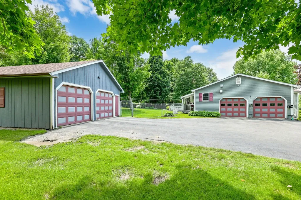 1457 Ridge Hill Drive Derby VT 05829