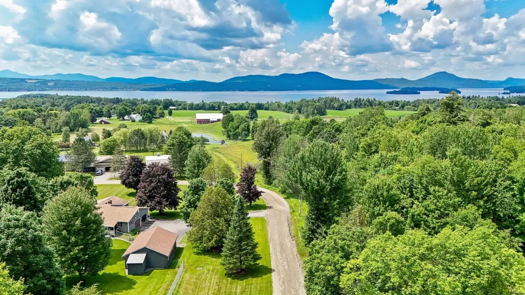 1457 Ridge Hill Drive Derby VT 05829